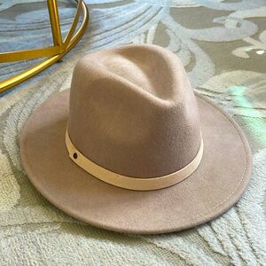 Banana Republic nude/tan felt fedora - adjustable great condition